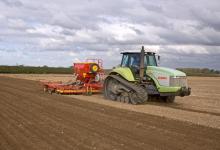 AUTUMN CORN DRILLING 2