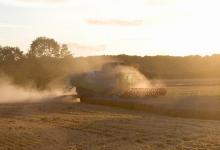 Combining Wheat DM1251